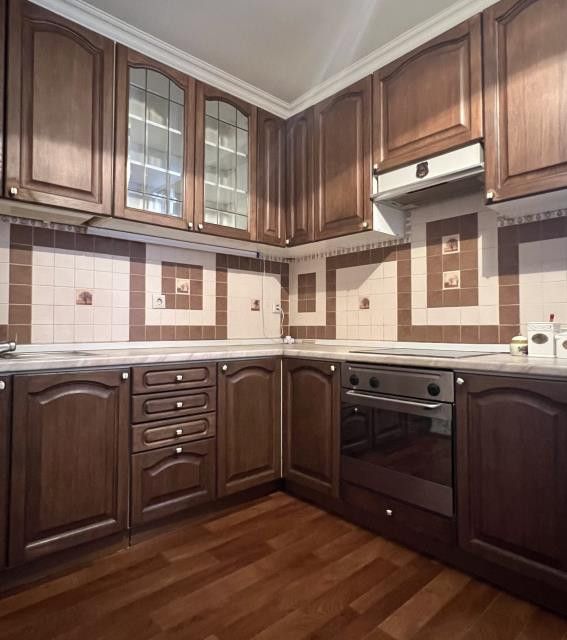 Продаётся 3-комнатная квартира, 105.9 м²