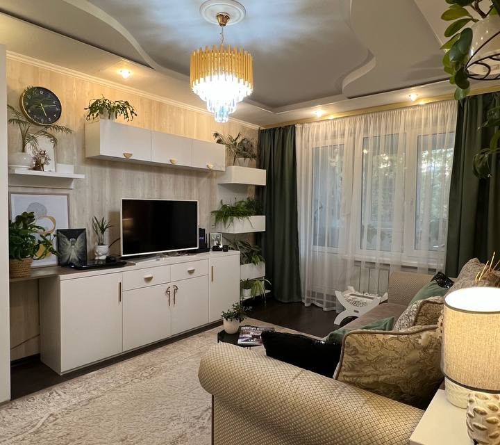 Продаётся 2-комнатная квартира, 42.4 м²