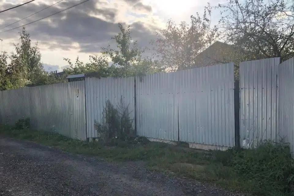 Продаётся участок, 5.7 сот., Садовый