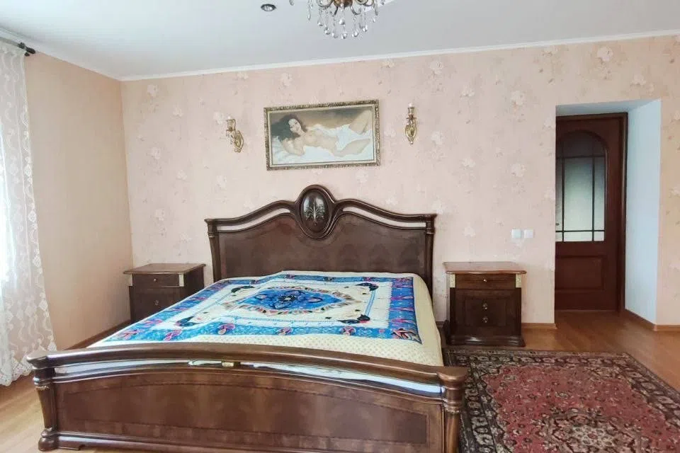 Продаётся 3-этажный дом, 351.7 м²