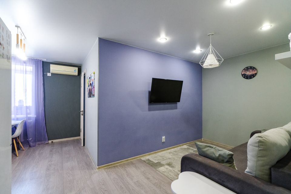 Продаётся 4-комнатная квартира, 70.8 м²