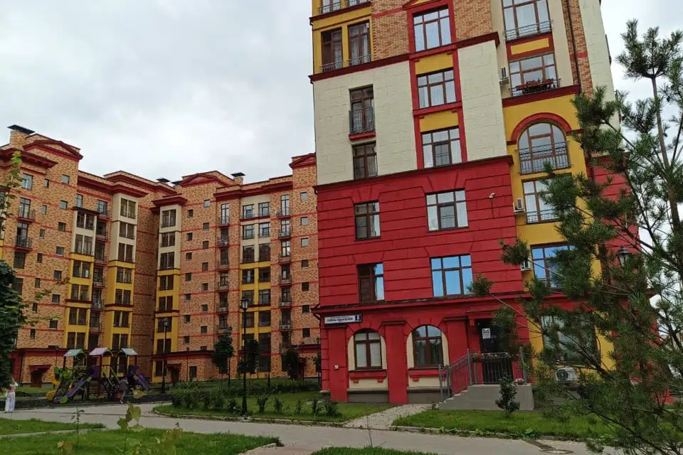 Продаётся 3-комнатная квартира, 68.6 м²