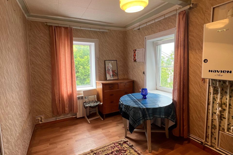 Продаётся 3-комнатная квартира, 45.5 м²