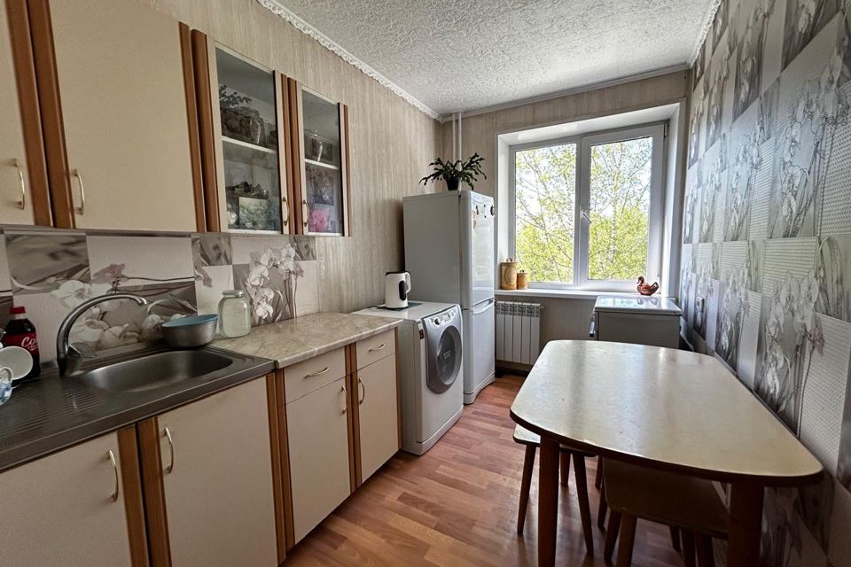 Продаётся 3-комнатная квартира, 63.6 м²