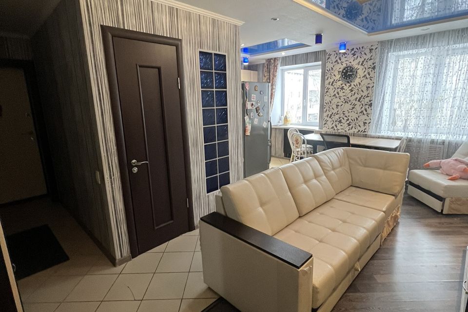 Продаётся 3-комнатная квартира, 58 м²