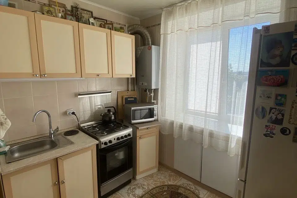 Продаётся 4-комнатная квартира, 60 м²