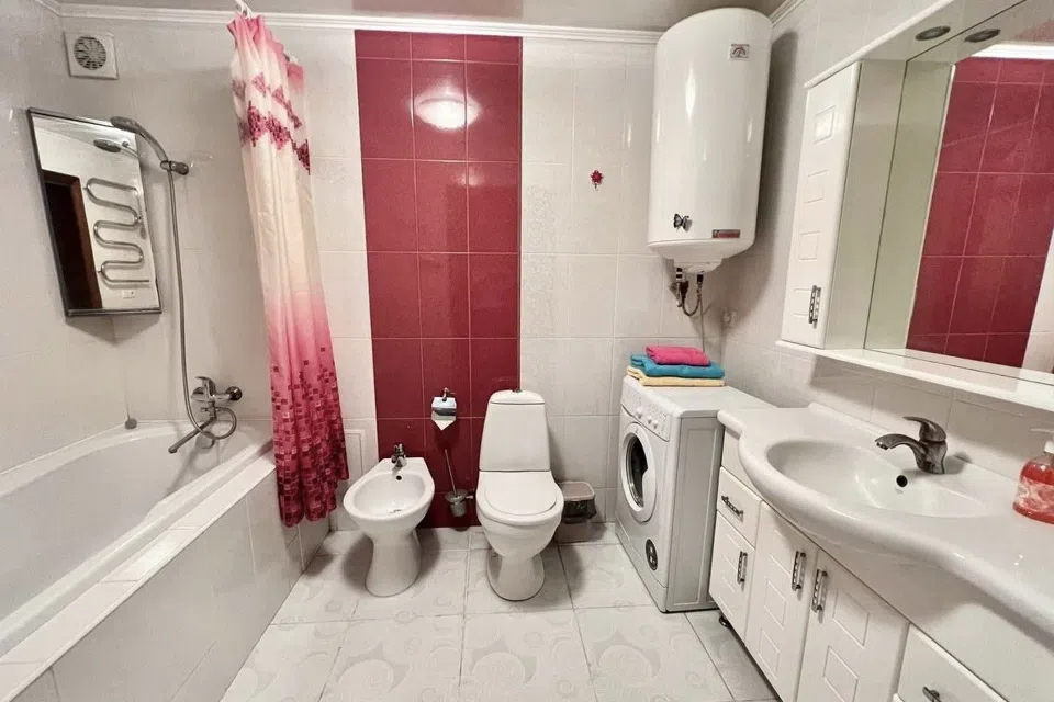 Продаётся 4-комнатная квартира, 115 м²