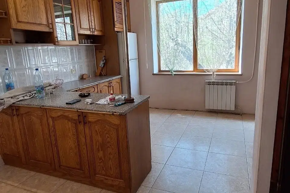 Продаётся 2-этажный дом, 270 м²
