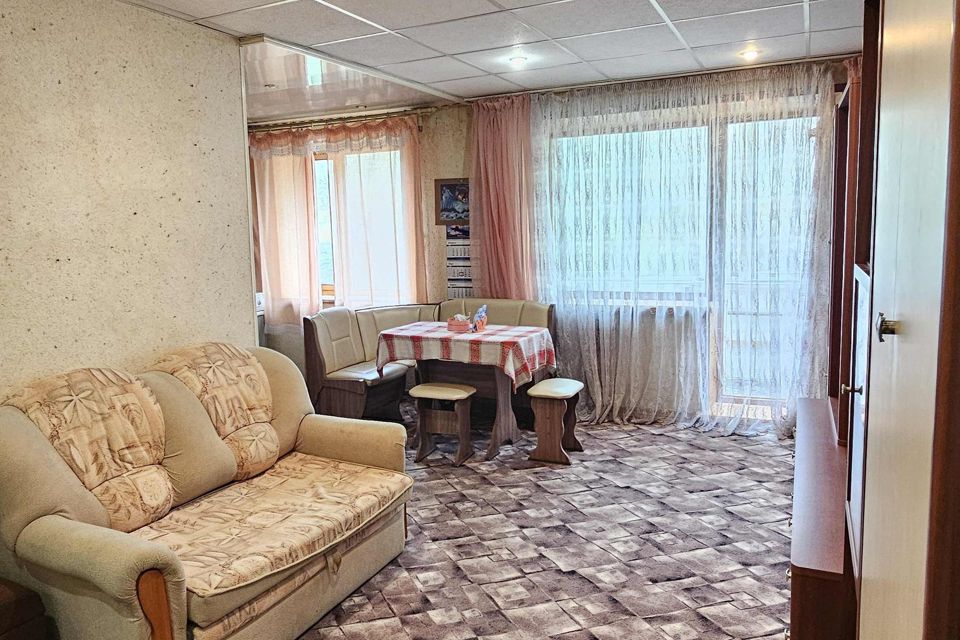 Продаётся 3-комнатная квартира, 55.7 м²
