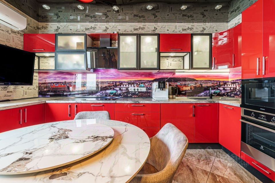 Продаётся 2-комнатная квартира, 65.4 м²