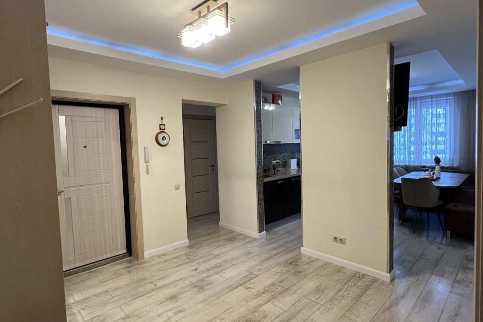 Продаётся 4-комнатная квартира, 82.6 м²