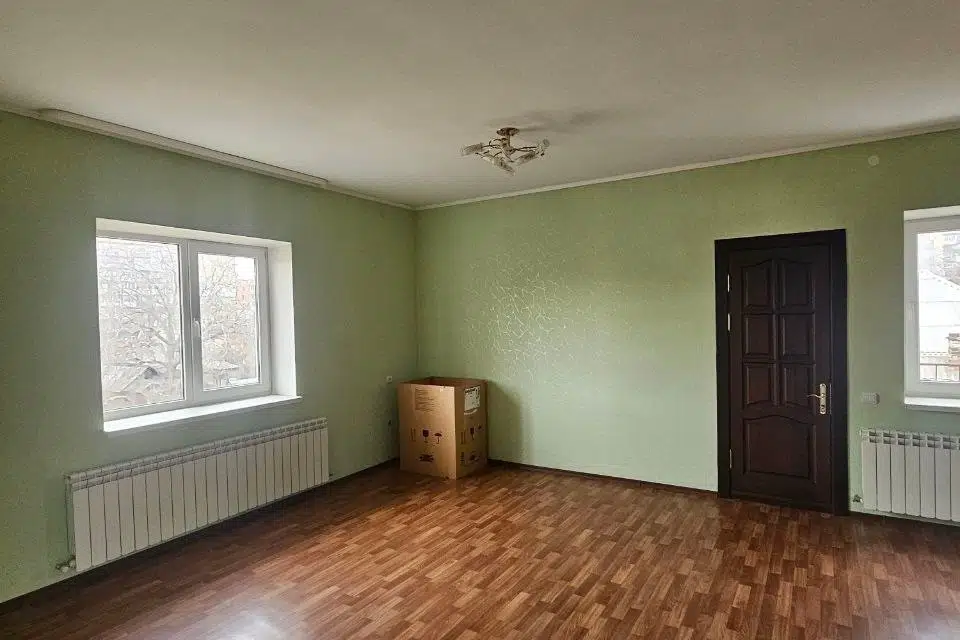 Продаётся 2-этажный дом, 220 м²