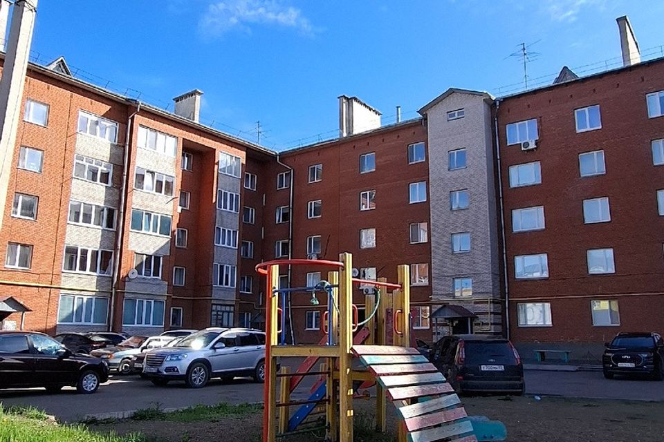 Продаётся 1-комнатная квартира, 43.2 м²