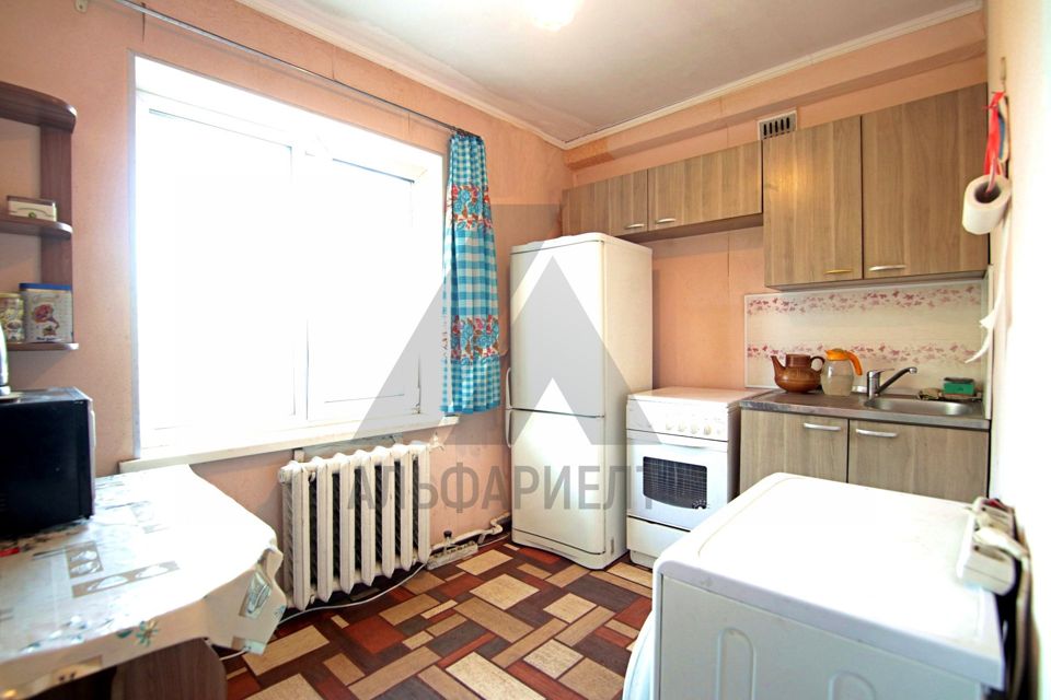 Продаётся 3-комнатная квартира, 59.2 м²