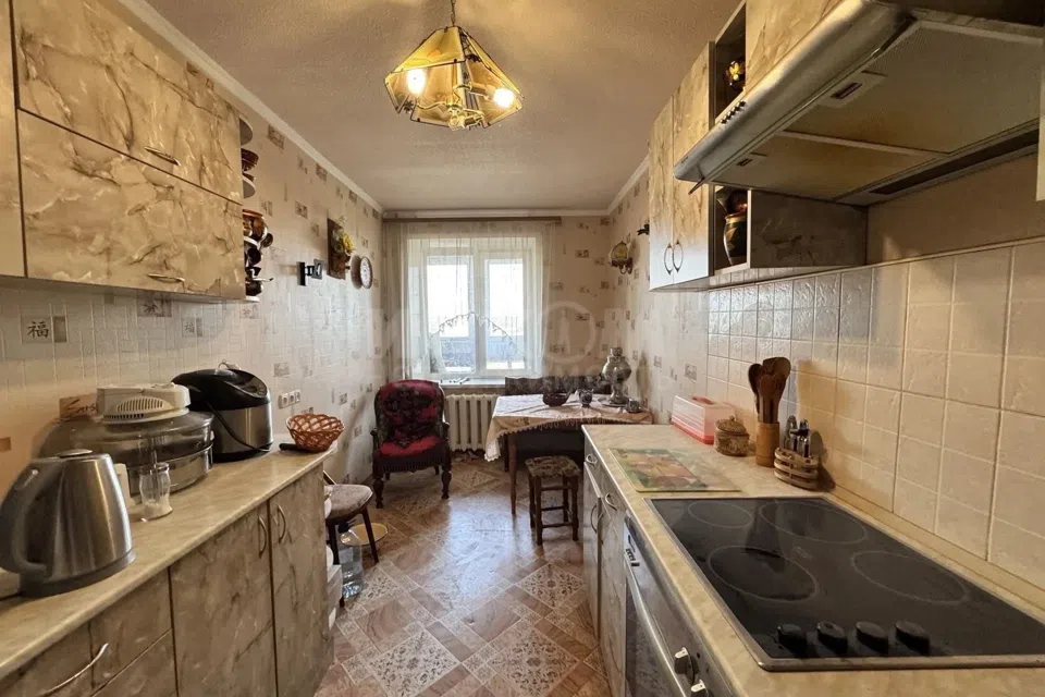 Продаётся 4-комнатная квартира, 90 м²