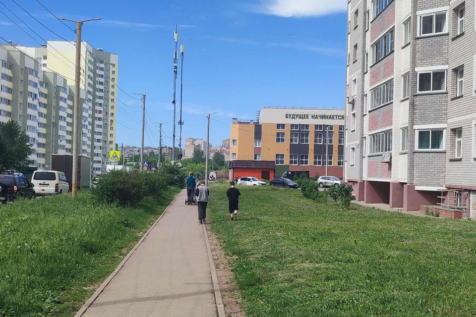 Продаётся 3-комнатная квартира, 63.3 м²