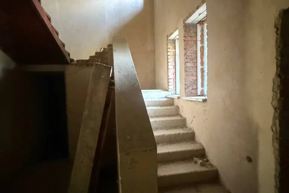 Продаётся 2-этажный дом, 511 м²
