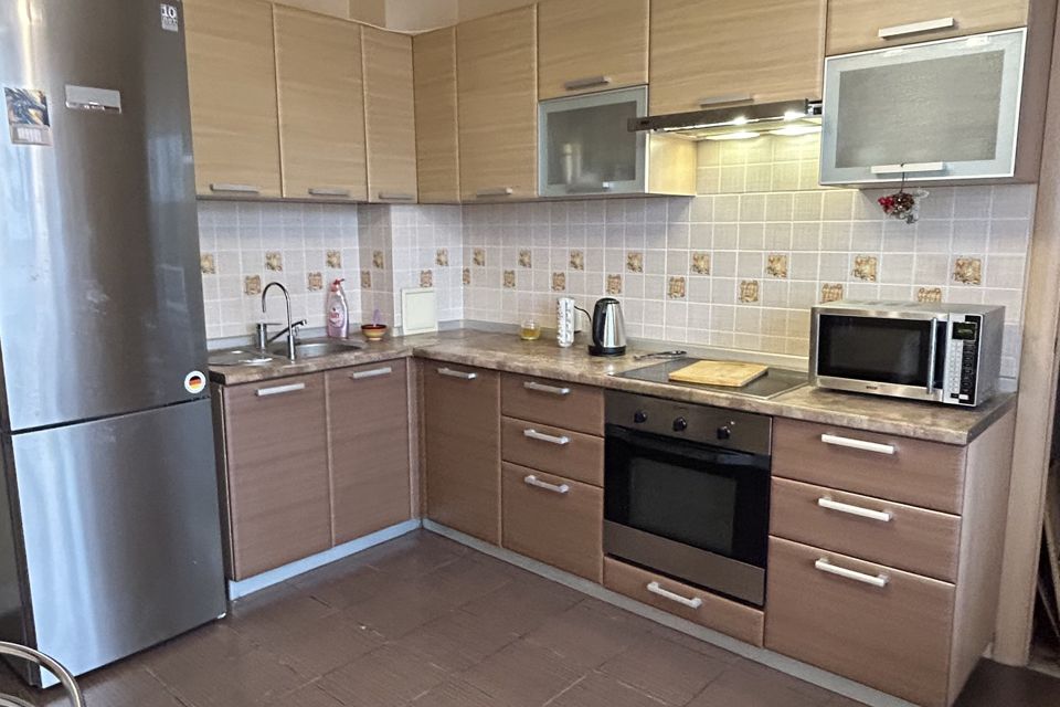 Продаётся 2-комнатная квартира, 55.3 м²