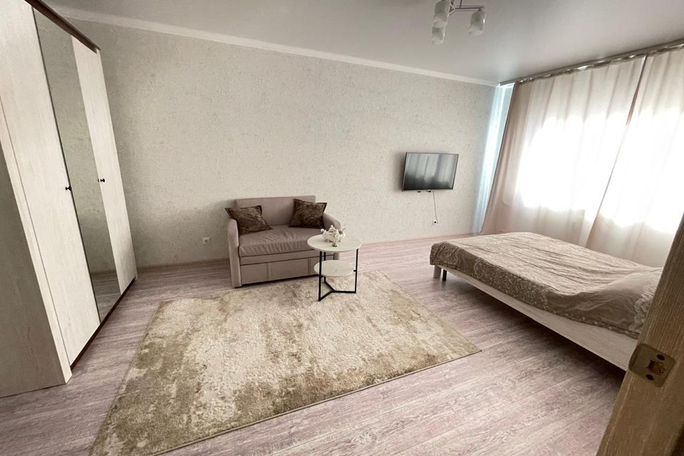 Продаётся 1-комнатная квартира, 37.8 м²