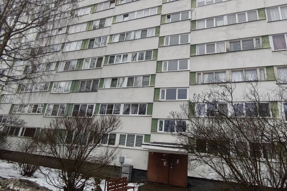 Продаётся комната в 3-комн. квартире, 12.1 м²