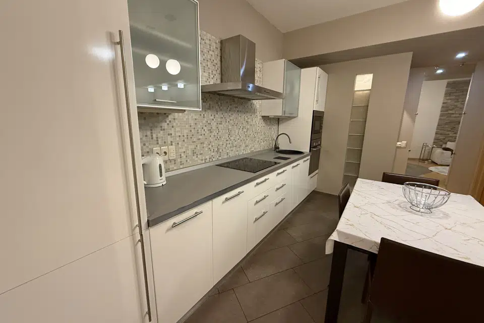 Продаётся 2-комнатная квартира, 58.5 м²