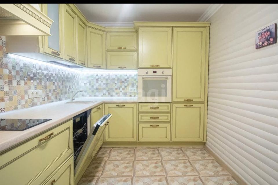 Продаётся 2-комнатная квартира, 75.1 м²