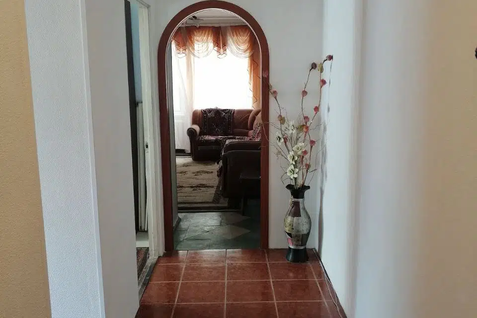 Продаётся 3-комнатная квартира, 52.2 м²
