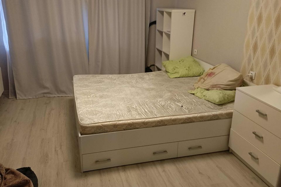 Сдаётся 1-комнатная квартира, 40 м²