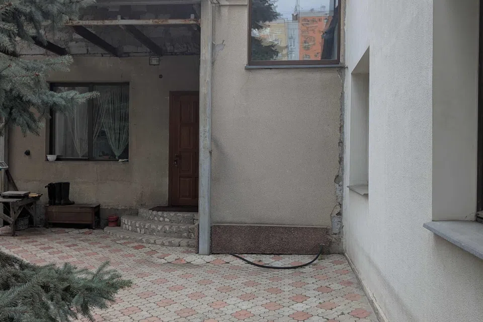 Продаётся 2-этажный дом, 270 м²