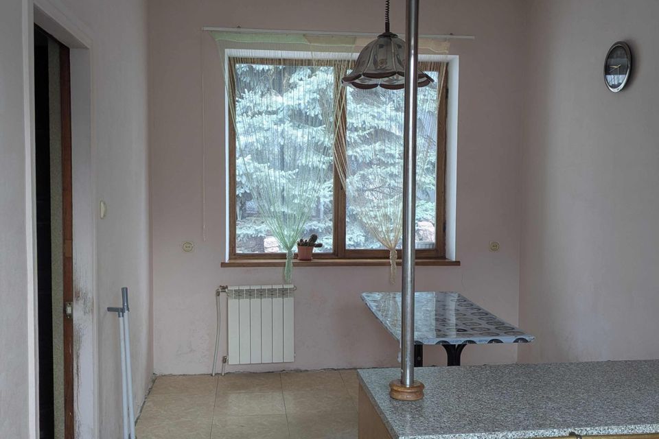 Продаётся 2-этажный дом, 270 м²