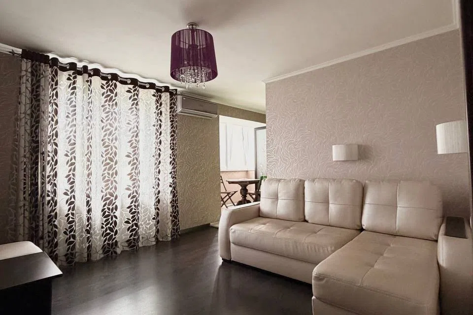 Продаётся 3-комнатная квартира, 72 м²