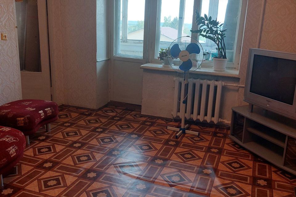 Продаётся 3-комнатная квартира, 60 м²