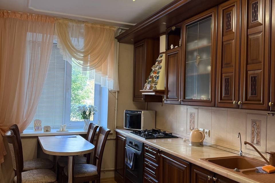 Продаётся 3-комнатная квартира, 65 м²
