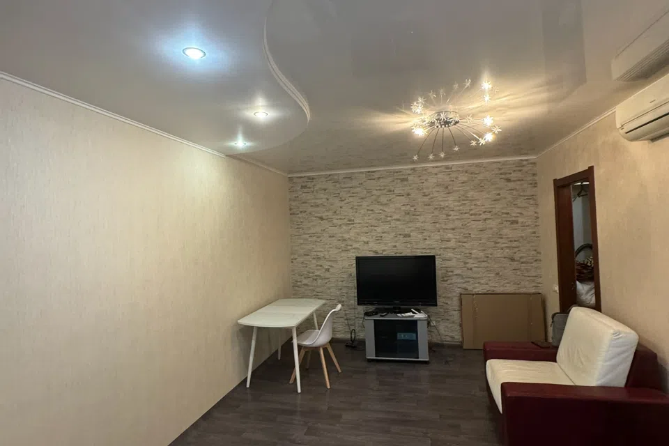 Продаётся 2-комнатная квартира, 54.8 м²