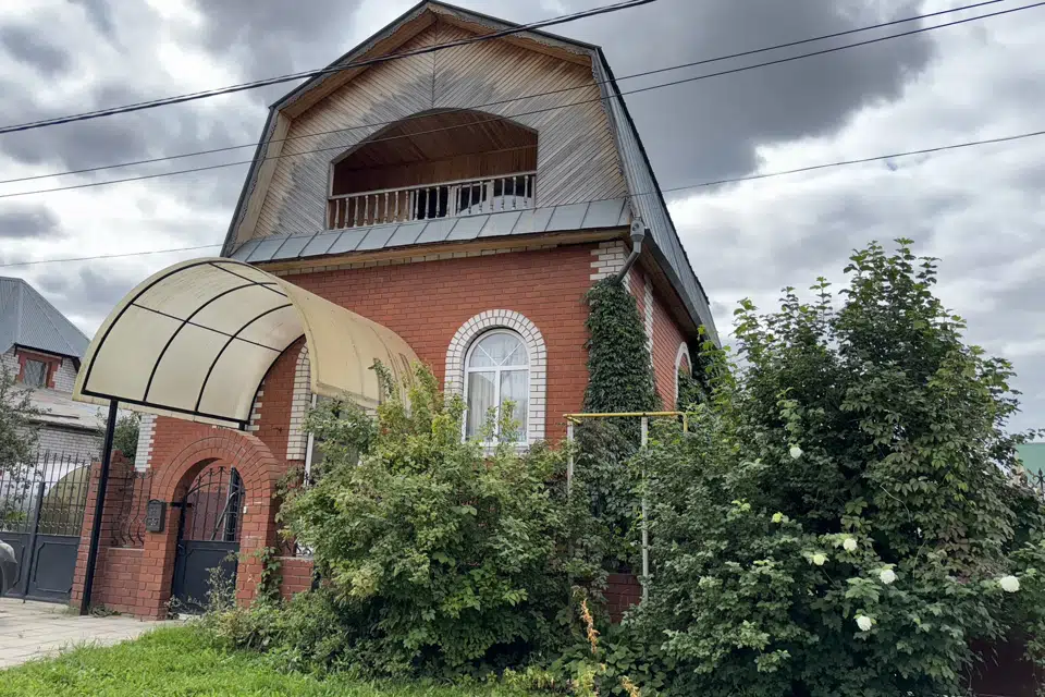 Продаётся 3-этажный дом, 384 м²