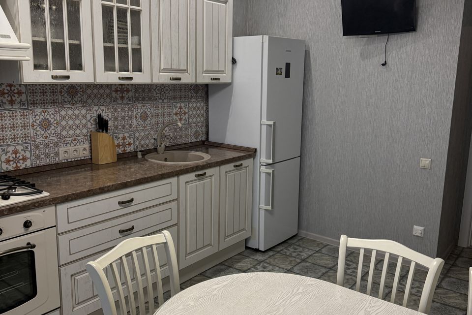 Продаётся 2-комнатная квартира, 79.9 м²