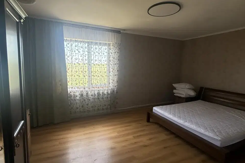 Продаётся 2-этажный дом, 215 м²