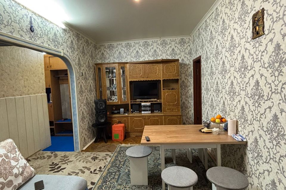 Продаётся 2-комнатная квартира, 42.1 м²