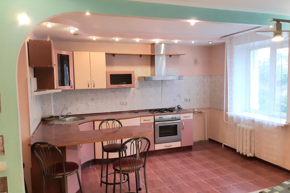 Продаётся 3-комнатная квартира, 64 м²