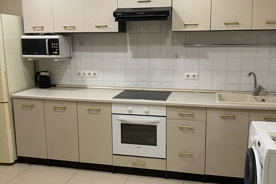 Сдаётся 1-комнатная квартира, 40 м²