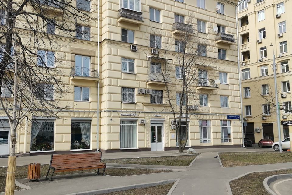 Продаётся 4-комнатная квартира, 106.5 м²