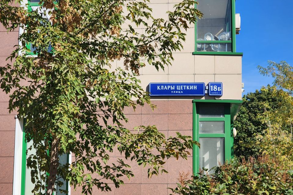 Продаётся машиноместо, 17.4 м²