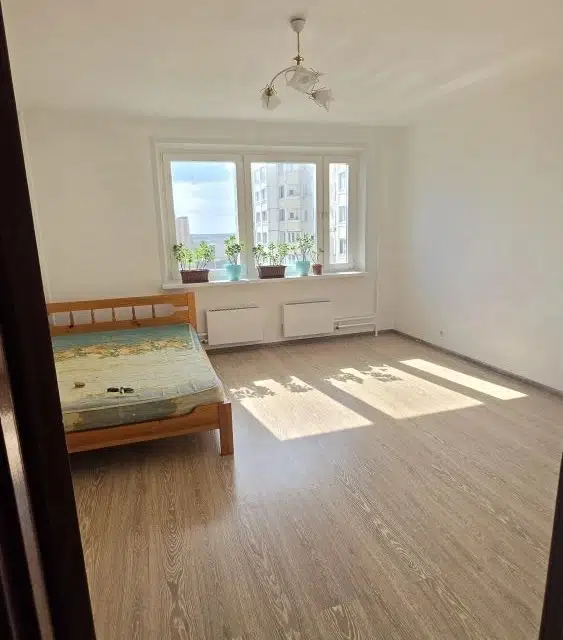 Продаётся 2-комнатная квартира, 56.8 м²