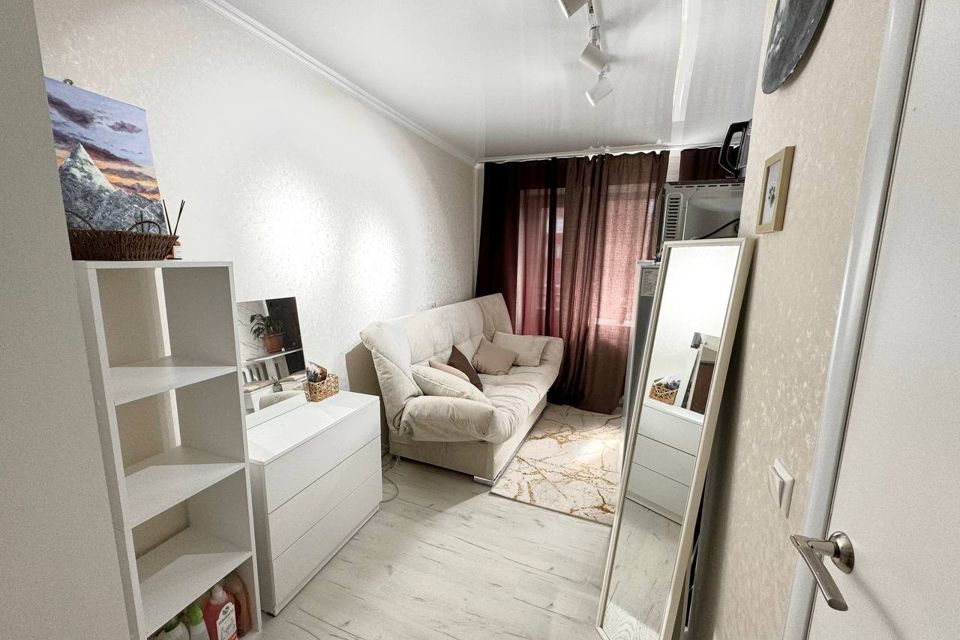 Продаётся комната в 1-комн. квартире, 13.7 м²