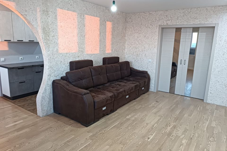 Продаётся 2-комнатная квартира, 55.8 м²