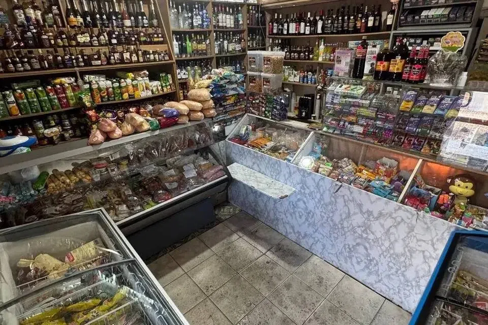 Продаётся торговое помещение, 74 м²
