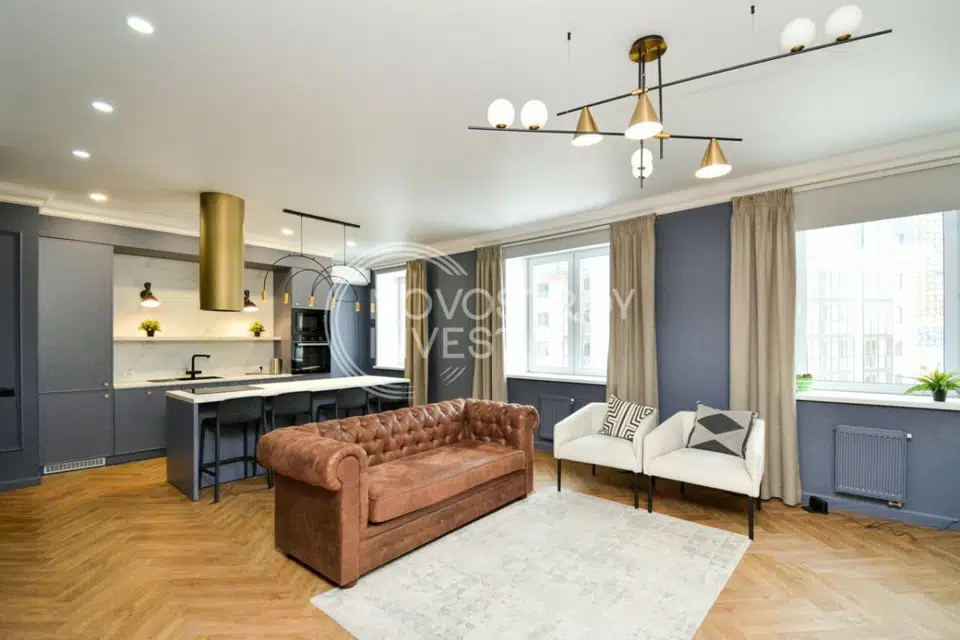 Продаётся 4-комнатная квартира, 110.6 м²