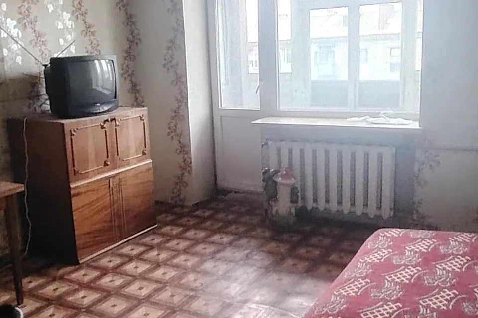 Продаётся 4-комнатная квартира, 75.5 м²