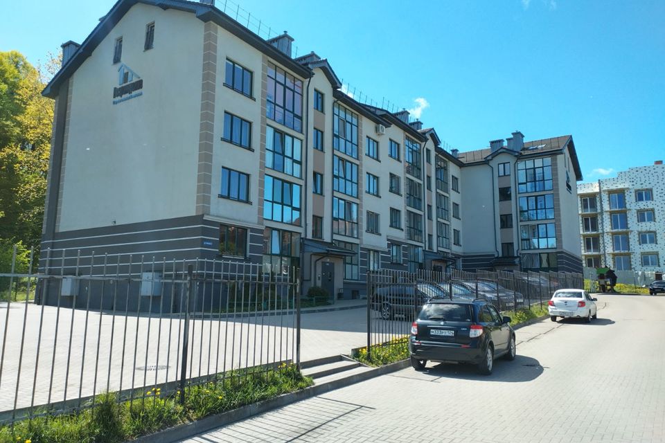 Продаётся 2-комнатная квартира, 65 м²
