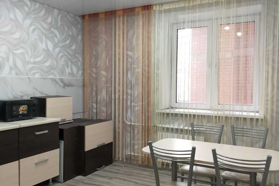 Продаётся 2-комнатная квартира, 56.5 м²